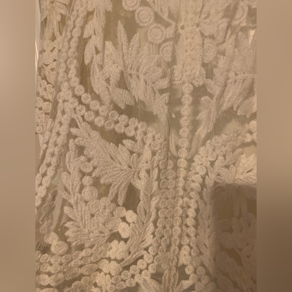 Sugar + Lips x Dillards Cream Lace Cardigan w/3/4 Bell Sleeve l Size: Medium NWT - Picture 4 of 7
